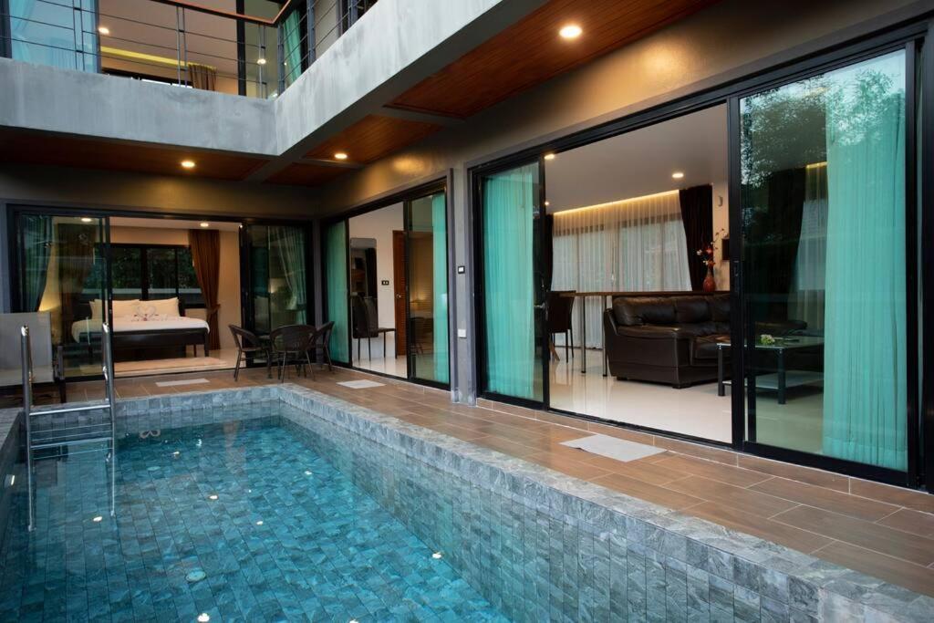 Phuket Paradise: Luxury 3-Bed Villa Sea View Villa Ban Saiyuan ภายนอก รูปภาพ